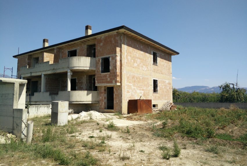 Villa in costruzione a Telese Terme